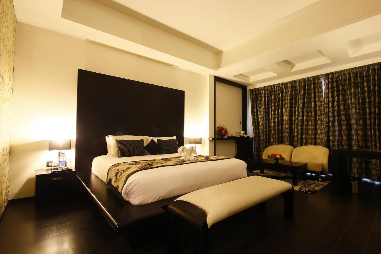 Grand Estancia Salem Habitación foto